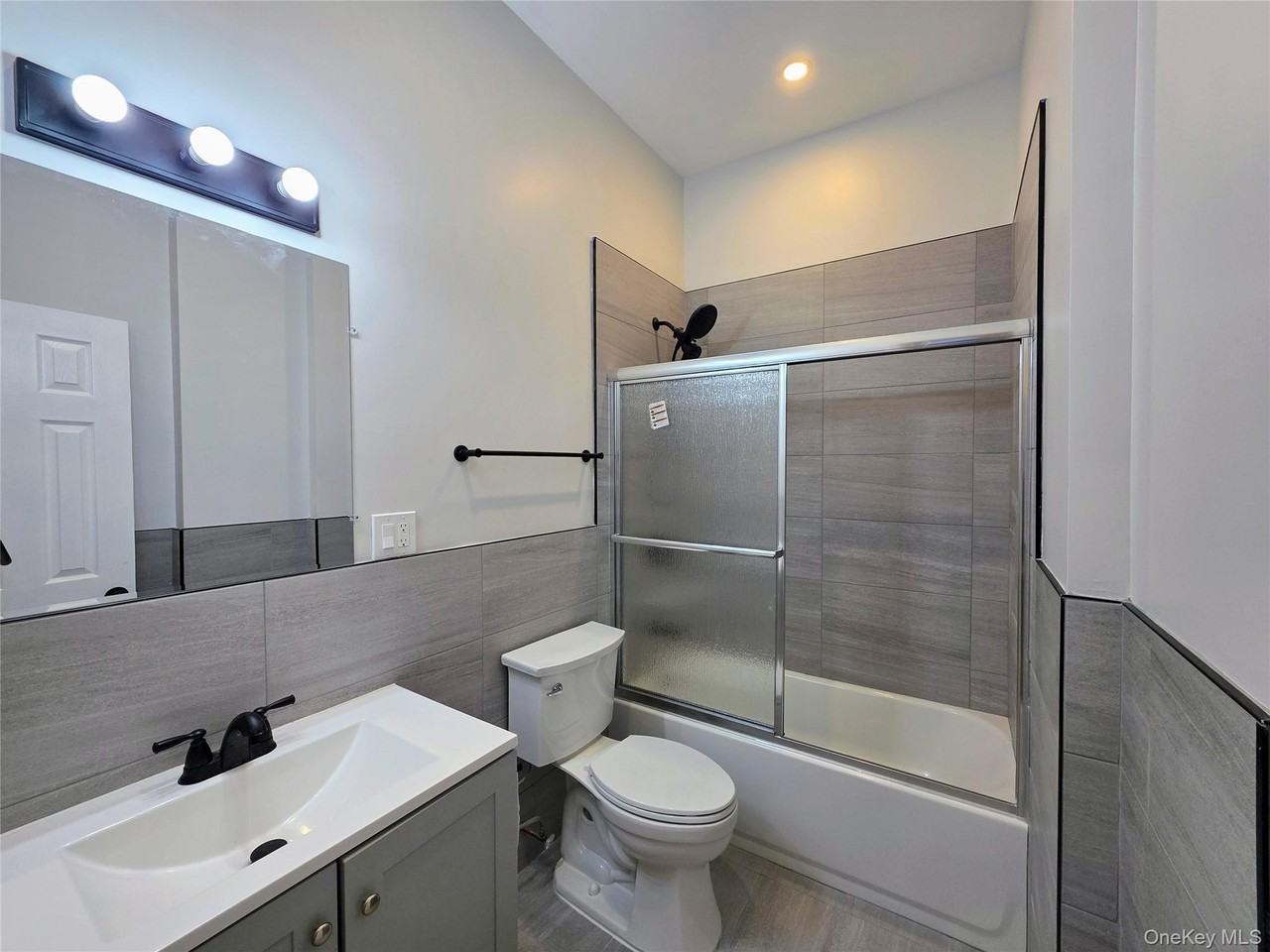 143 Jericho Tpke Ste A - Photo 6 of 7