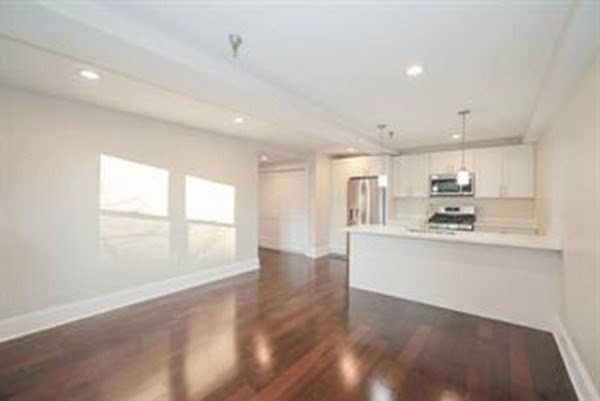 18 Johnson Ave Apt 2 - Photo 3 of 16