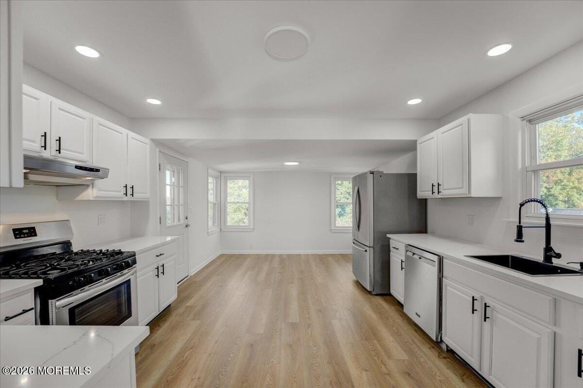 201 Gatzmer Avenue unit: Upstairs Unit - Photo 5 of 26