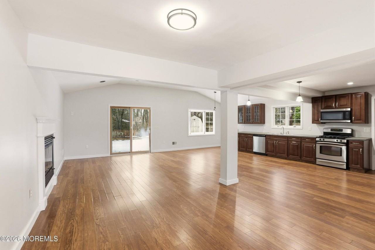 51 Sherrybrooke Dr - Photo 3 of 17