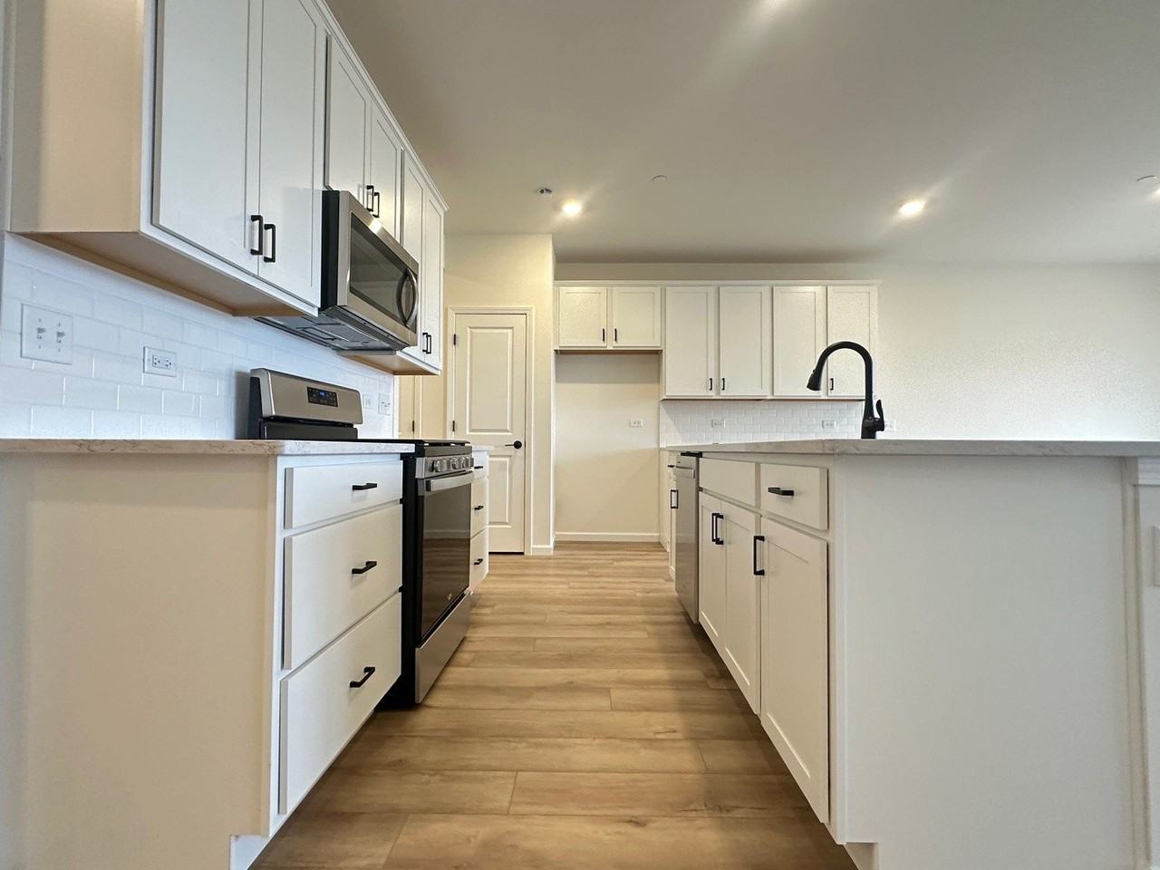 5949 Hawkweed Dr - Photo 5 of 19