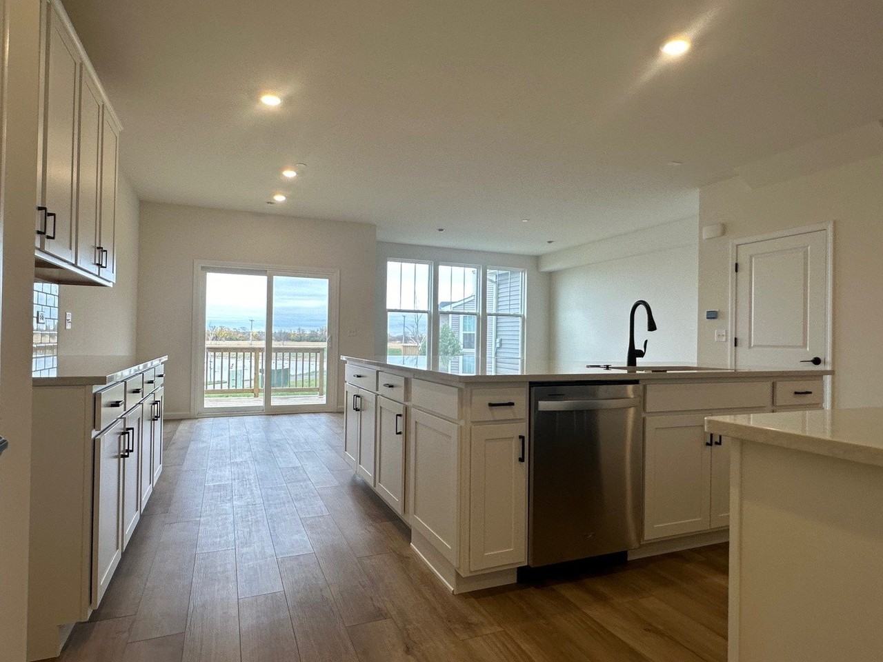 5949 Hawkweed Dr - Photo 7 of 19