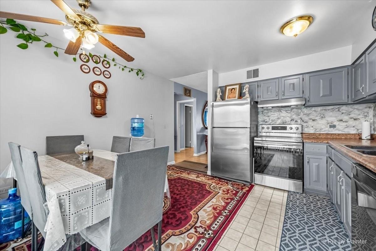 1452 Carol Ct Apt 2a - Photo 7 of 22