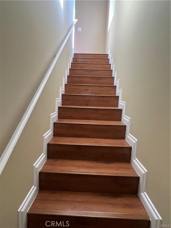 1577 E 51st St - Photo 4 of 18