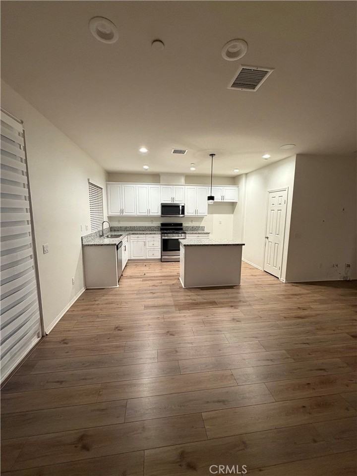 11415 Ferro St - Photo 3 of 13