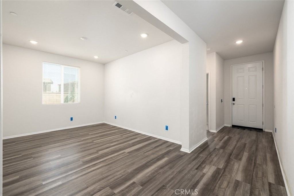 9667 Lasorda Ct - Photo 4 of 34