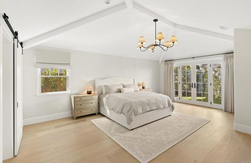 210 Estrella St - Photo 5 of 14