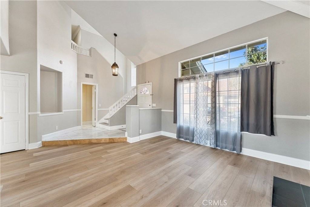 2048 Cherokee - Photo 4 of 25