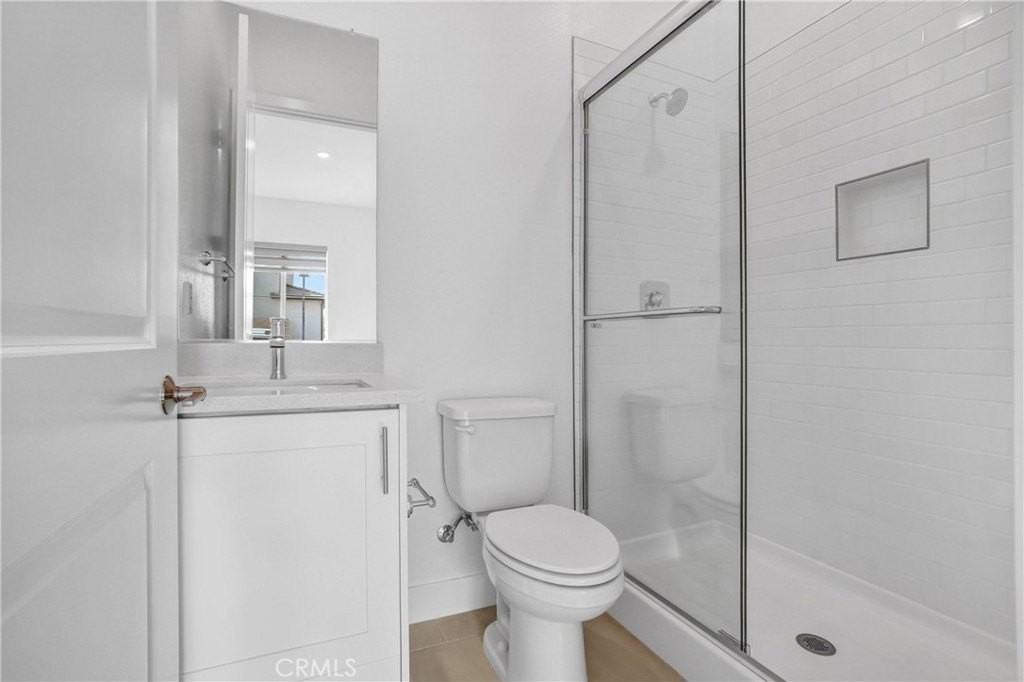 102 Pansy - Photo 5 of 32