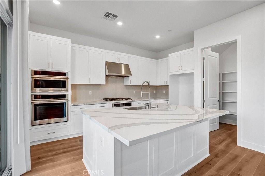 102 Pansy - Photo 7 of 32