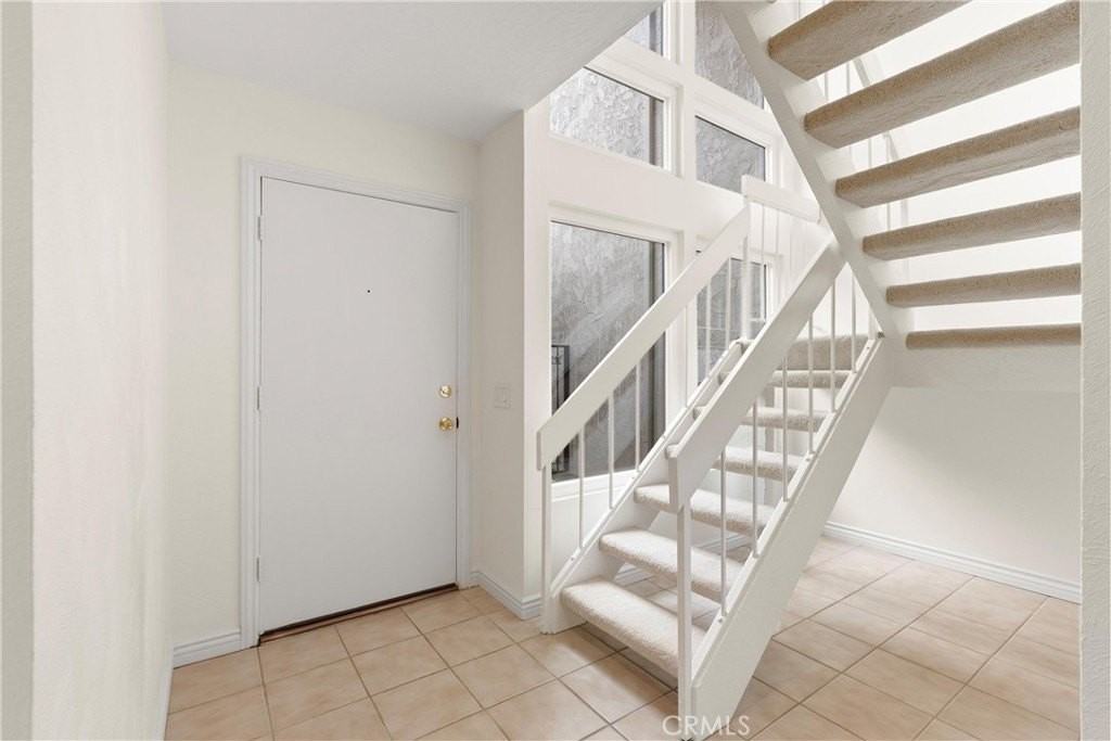 18555 Vallarta Dr - Photo 3 of 40