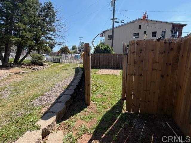 1743 La Cresta Blvd - Photo 6 of 15