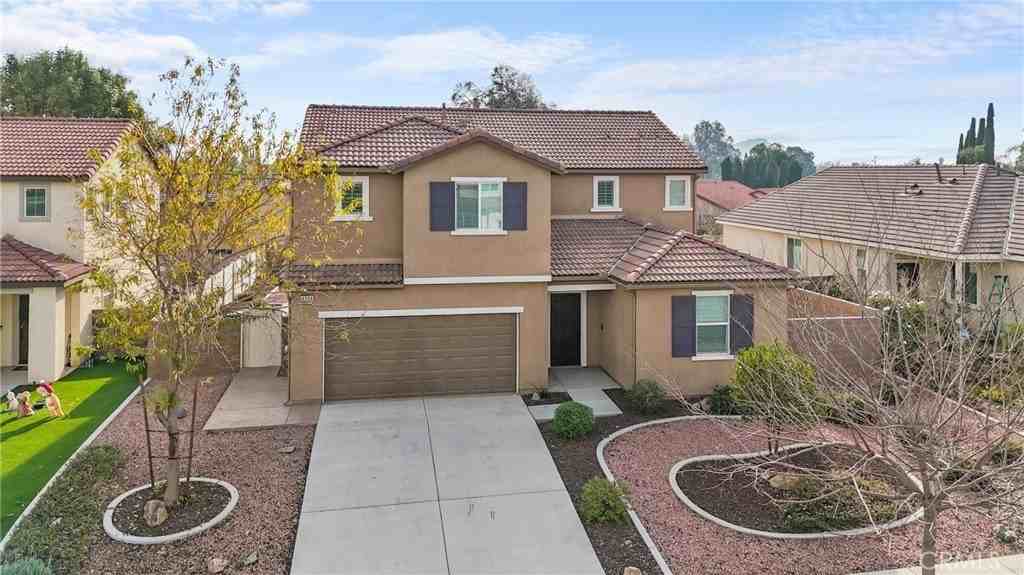 4368 Grove Banana Grove - Photo 4 of 40