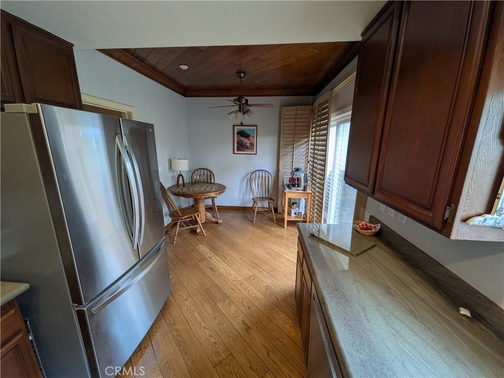 1209 S Catalina Ave - Photo 6 of 26