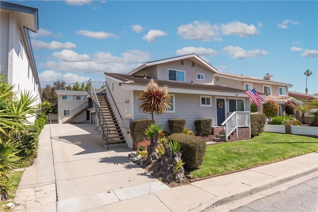 2703 Curtis Ave #3 - Photo 2 of 23