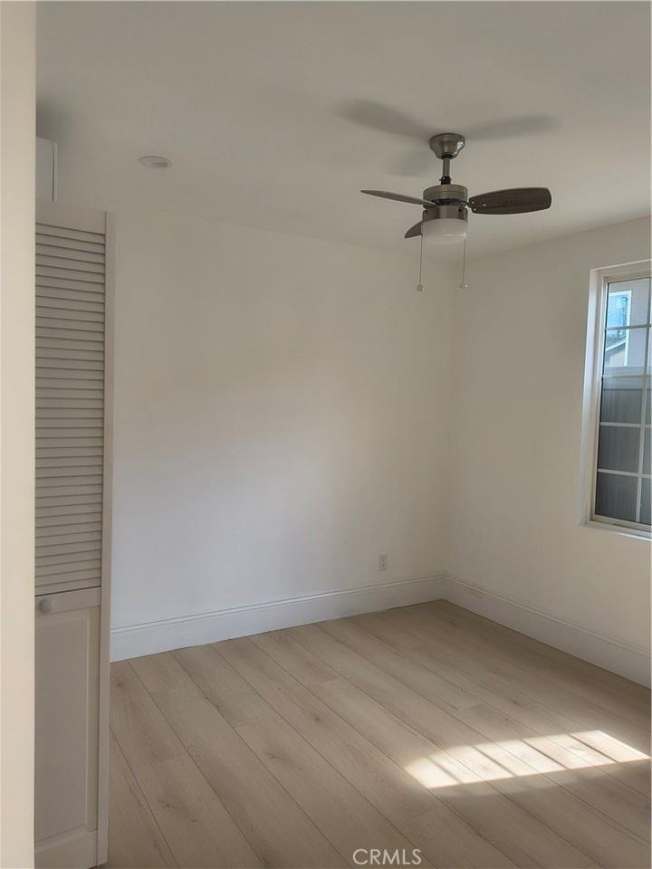 4151 W 172nd St - Photo 3 of 24