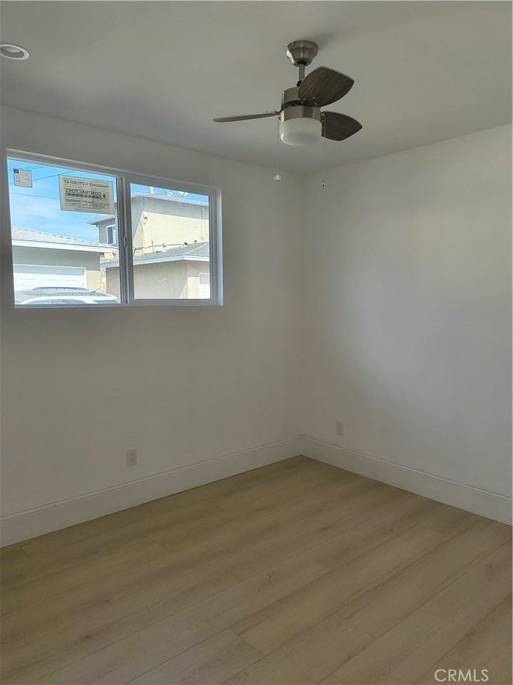 4151 W 172nd St - Photo 6 of 24