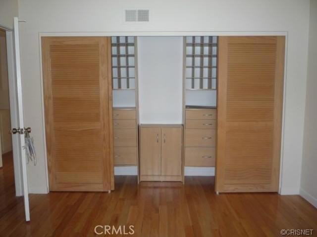 26141 Hatmor Dr - Photo 3 of 10