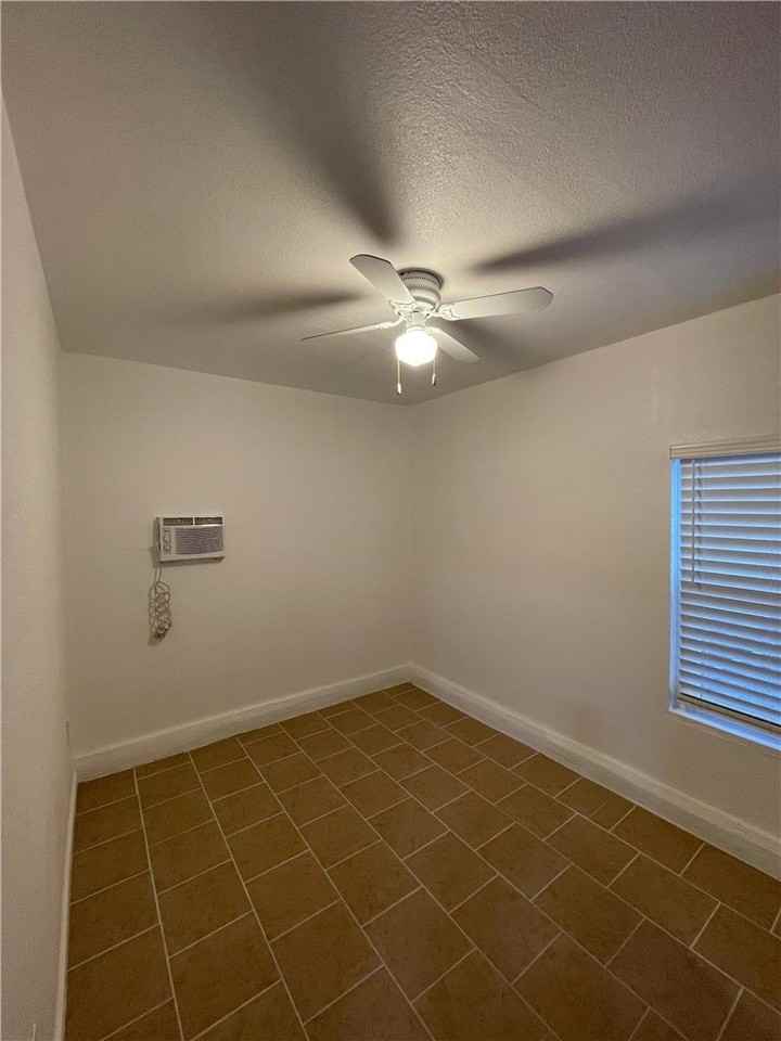 369 E Avenue R4 - Photo 6 of 13