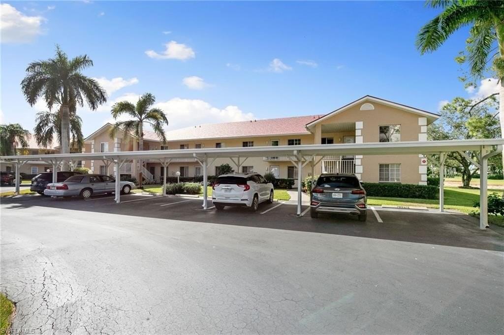 520 Augusta Blvd Apt B204 - Photo 2 of 26