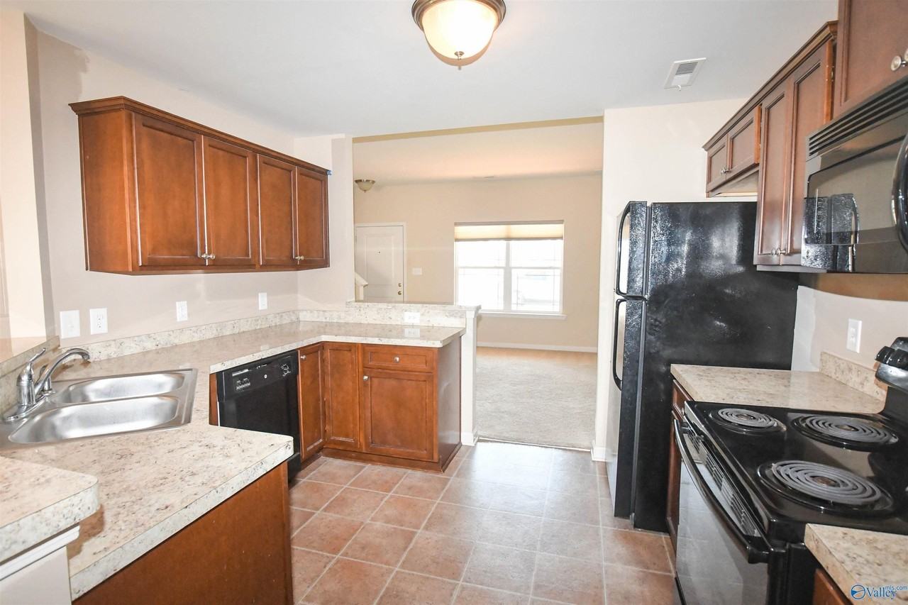 324 Falling Water Ln Sw - Photo 3 of 24