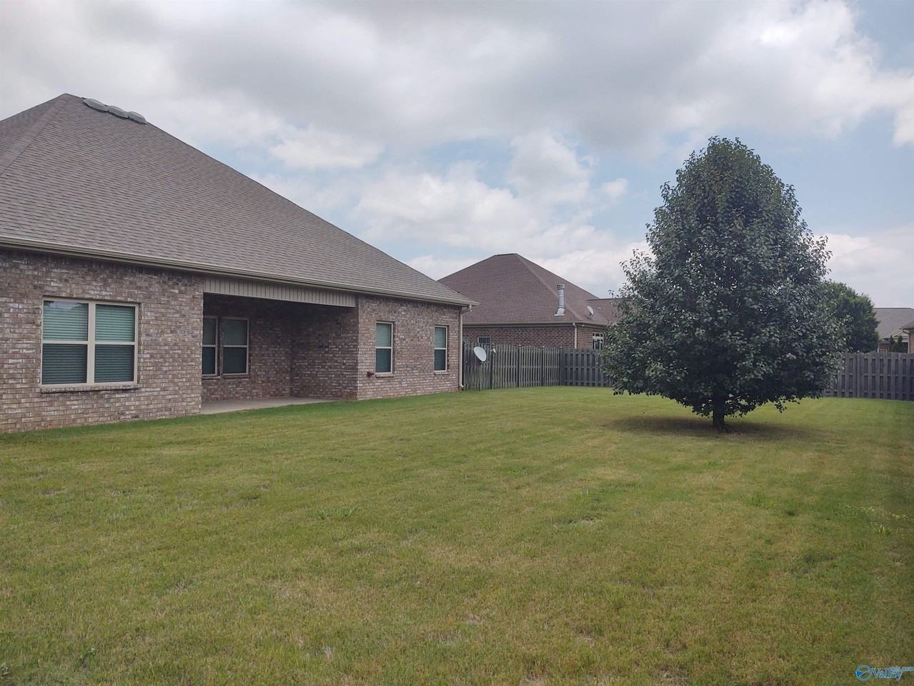 105 Twin Springs Dr - Photo 4 of 20