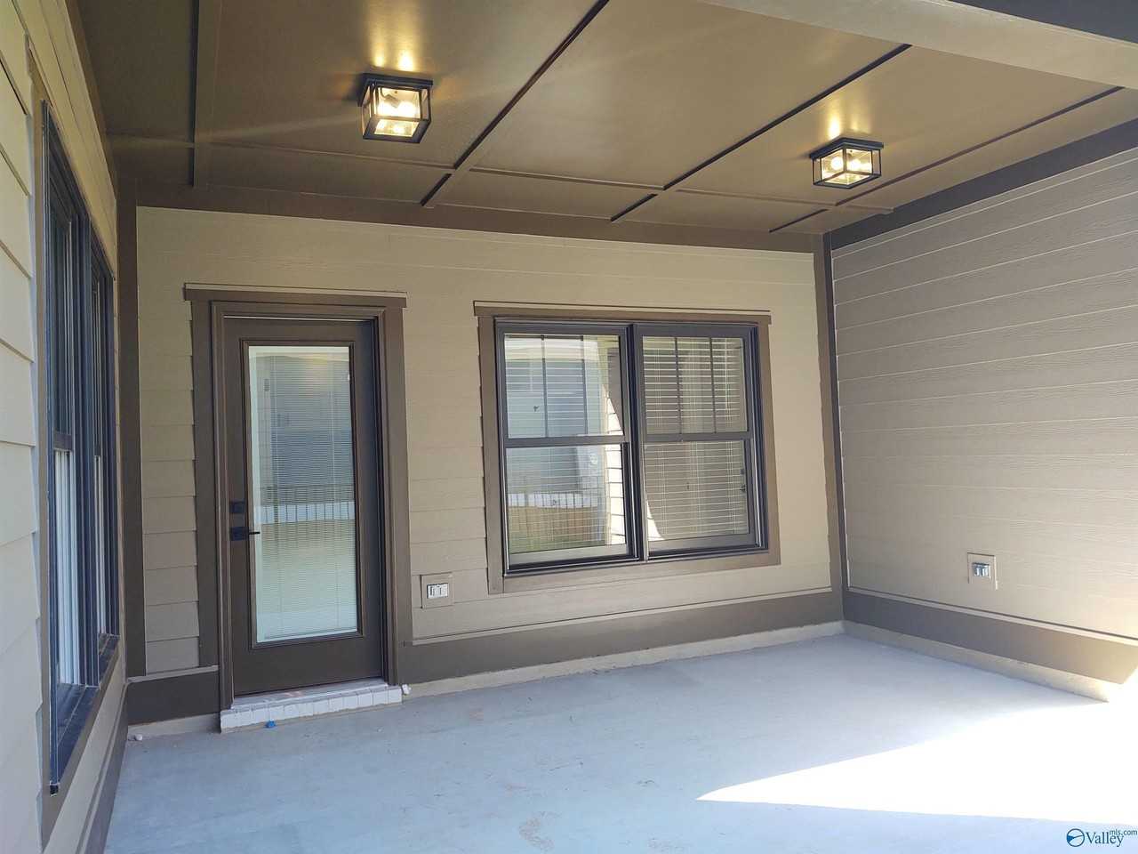 1620 Nordic St Ne - Photo 6 of 45