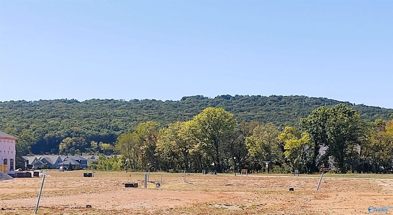 1620 Nordic St Ne - Photo 7 of 45