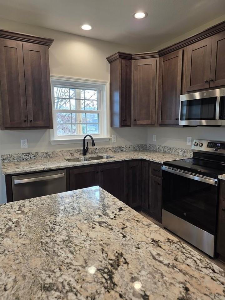 15 River St - Photo 2 of 27