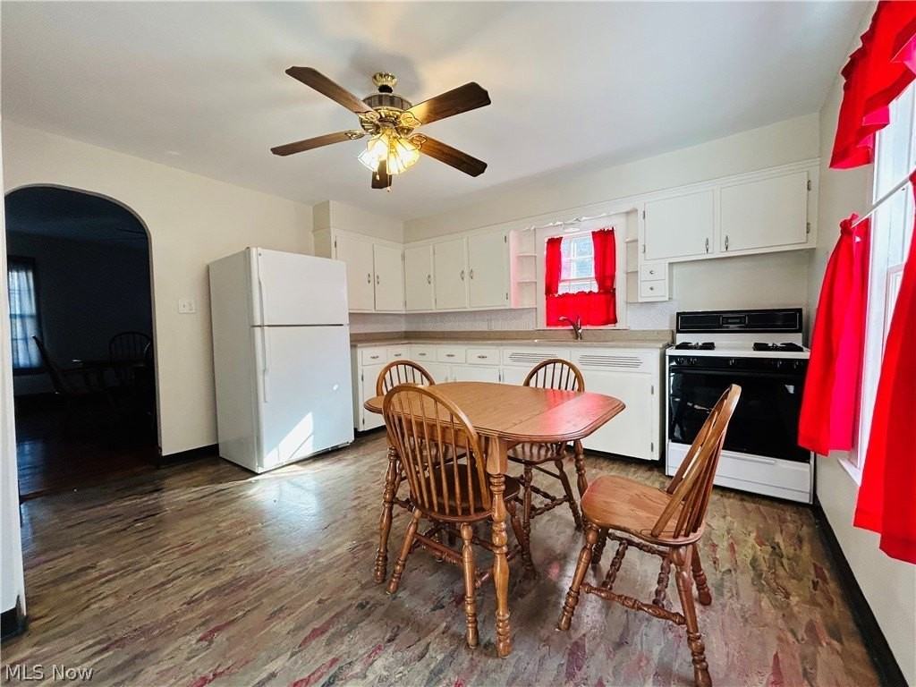 1828 4th St - Photo 3 of 18