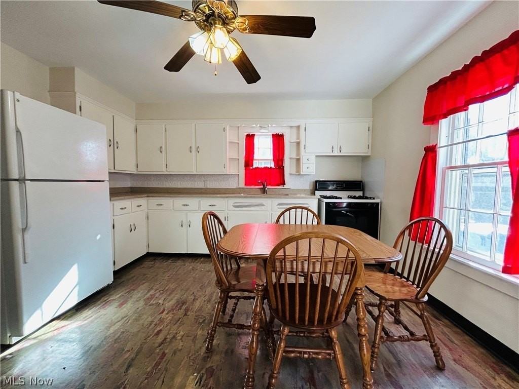 1828 4th St - Photo 4 of 18