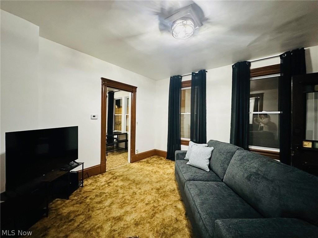 1419 E 47th St Unit Down - Photo 3 of 9