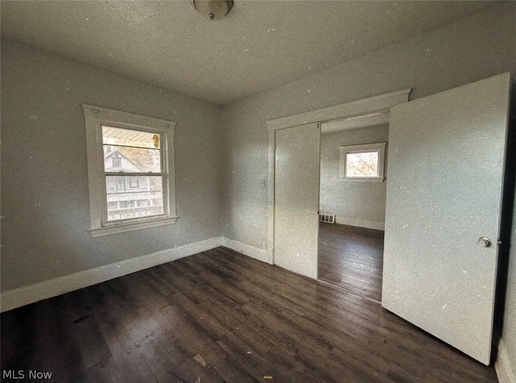 12106 Forest Ave Unit Down - Photo 5 of 7