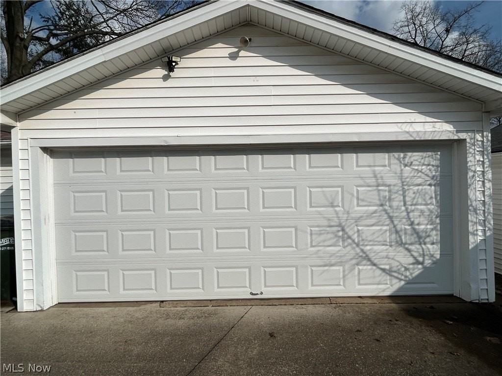 84 Thames Ave - Photo 4 of 24