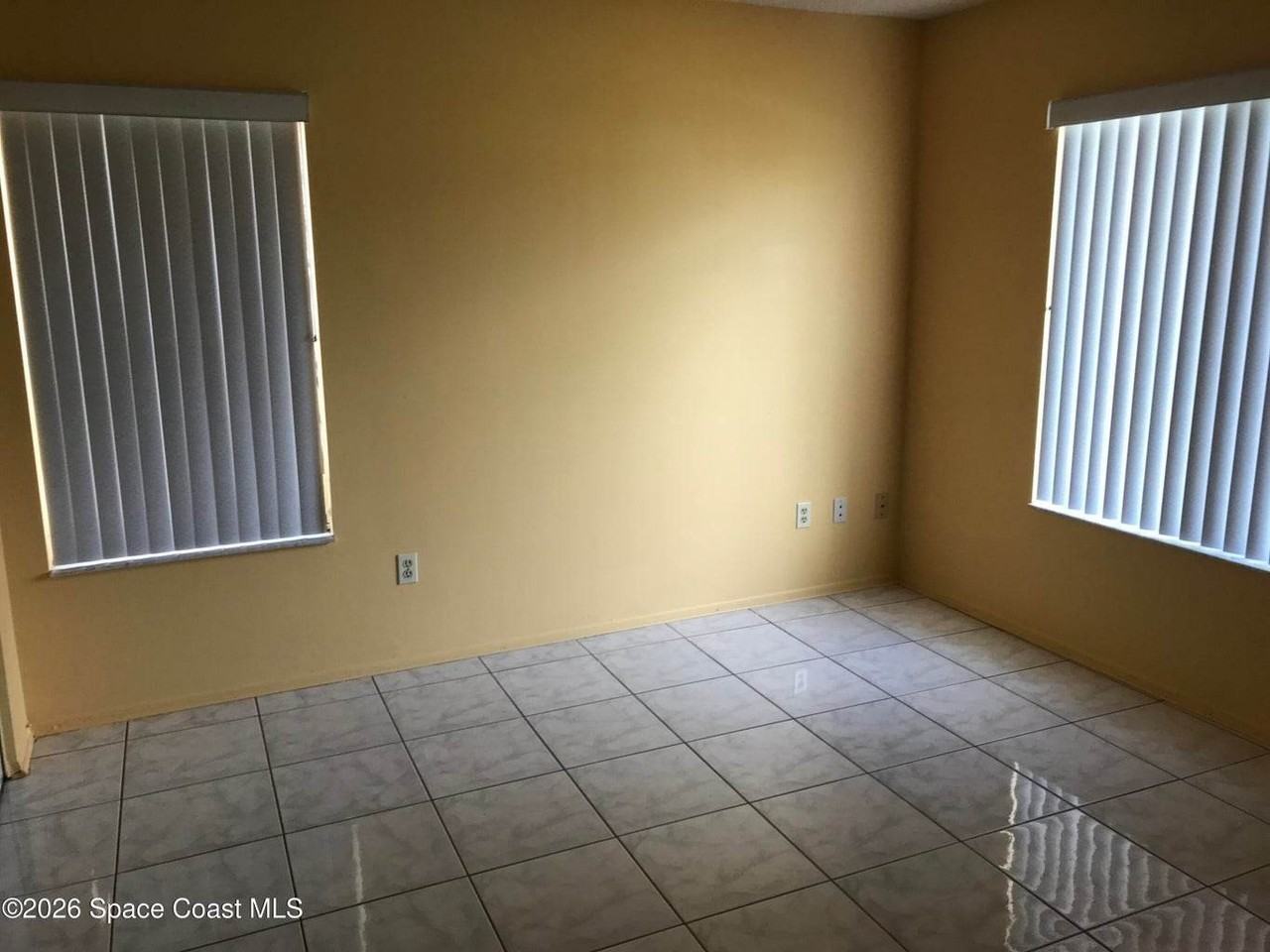 1471 Sheafe Ave Ne #102 - Photo 6 of 7