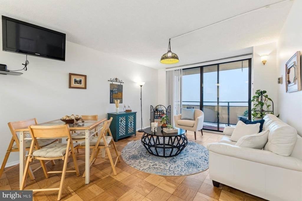 5225 Pooks Hill Rd #1717N - Photo 2 of 26