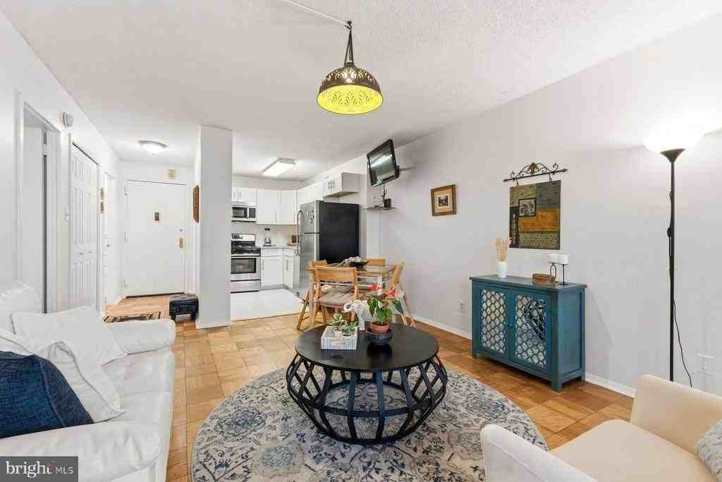 5225 Pooks Hill Rd #1717N - Photo 3 of 26