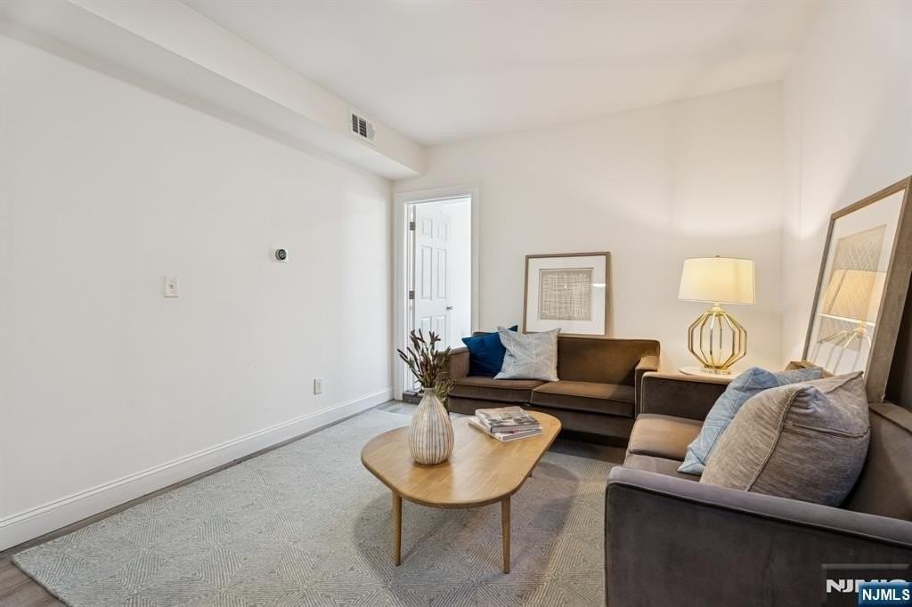 9 Wheeler St - Photo 3 of 11