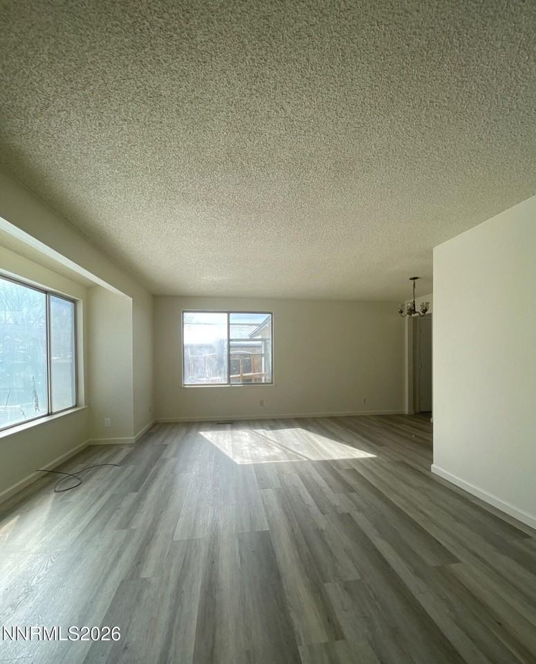 3835 Snipe Dr - Photo 3 of 6