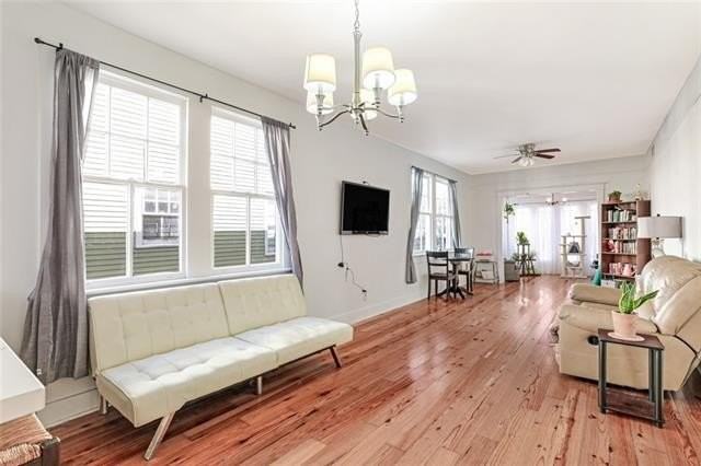 2930 Calhoun St - Photo 5 of 11