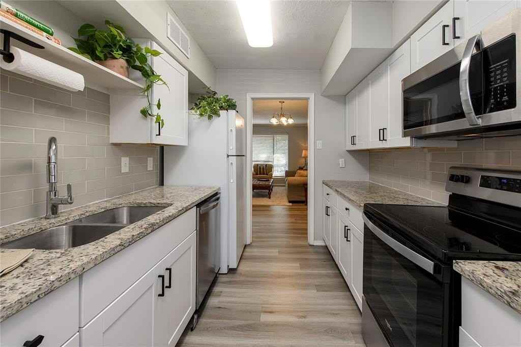 11114 Valleydale Dr #D - Photo 4 of 15