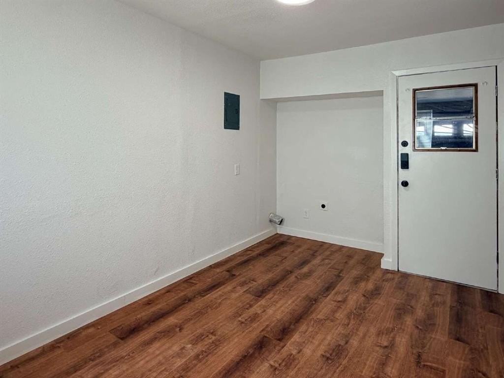 604 Mesquite Ave - Photo 7 of 20