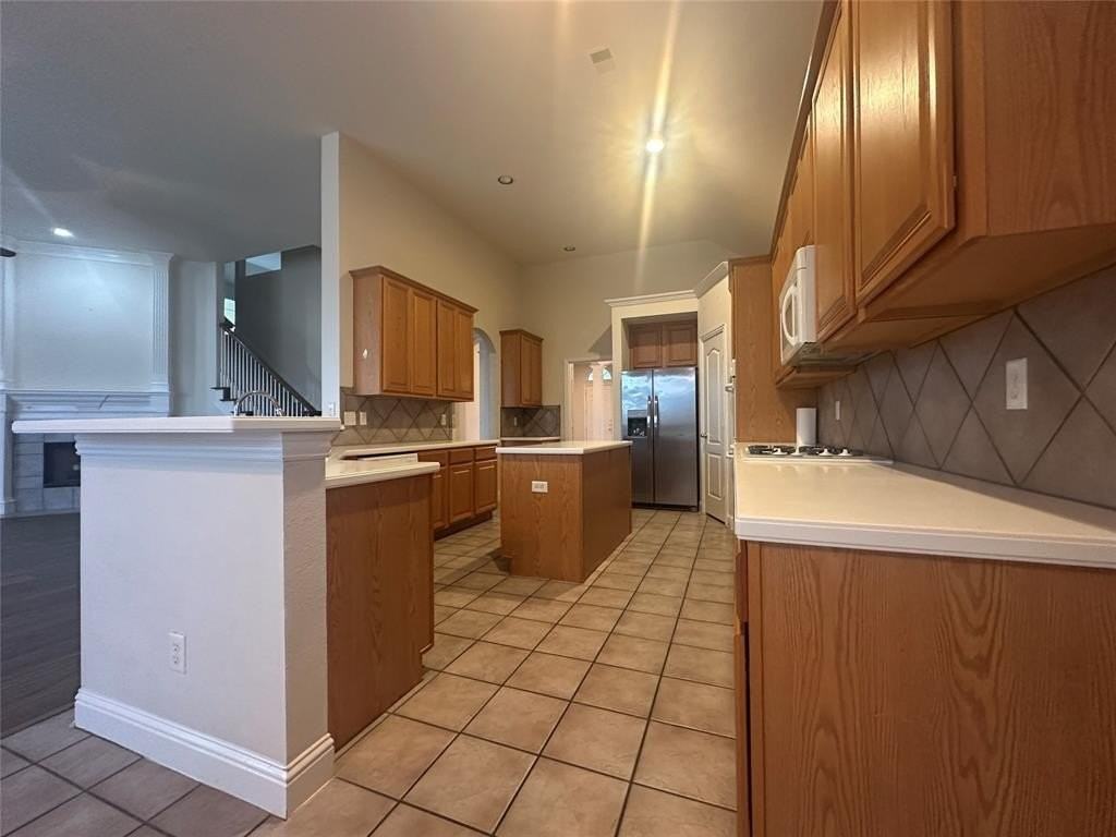 740 Bonnie Ct - Photo 7 of 30