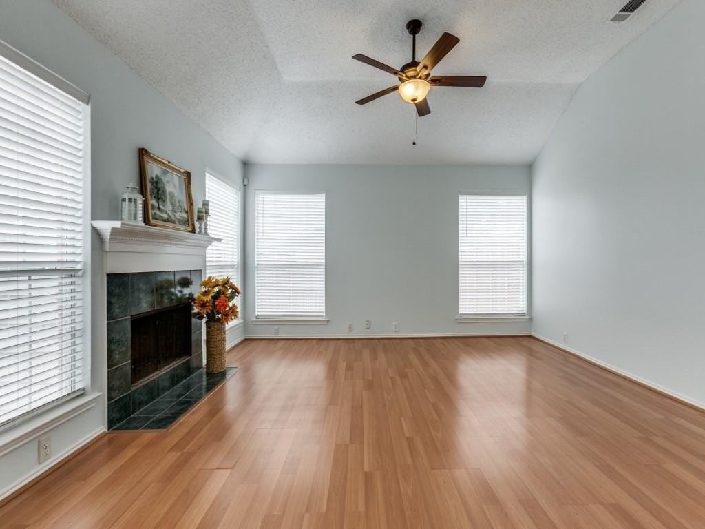 4801 Holly Berry Dr - Photo 3 of 16