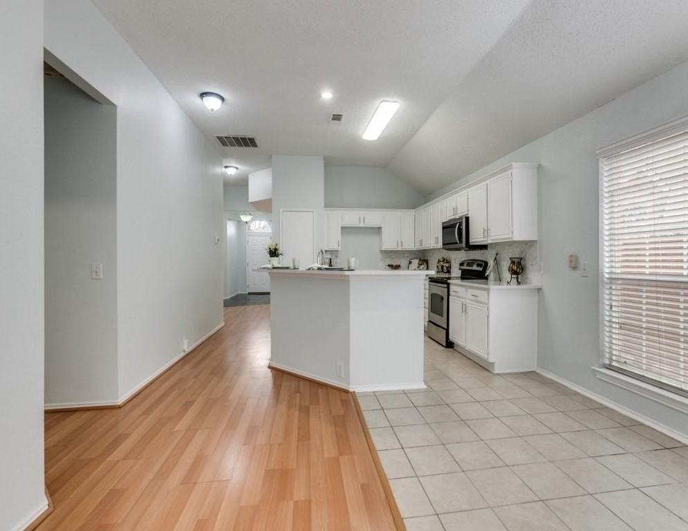 4801 Holly Berry Dr - Photo 5 of 16