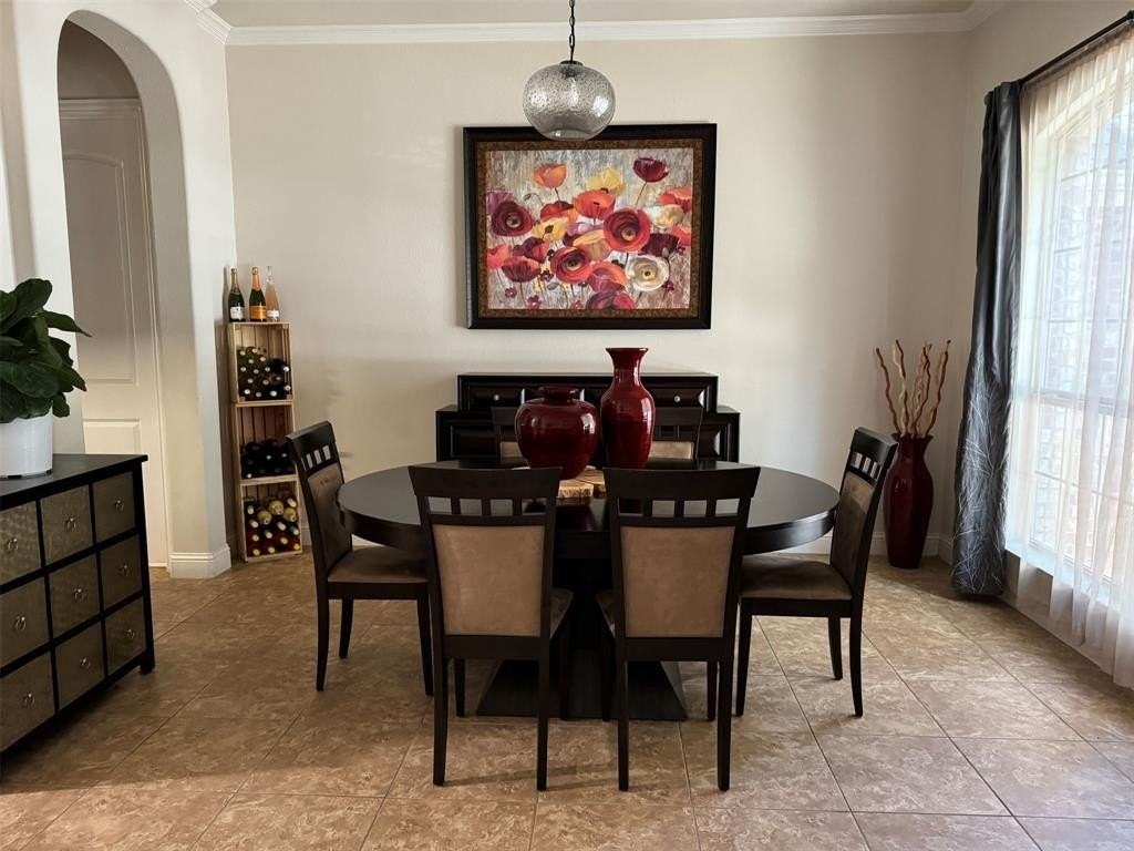 303 Dorset Ct - Photo 4 of 30