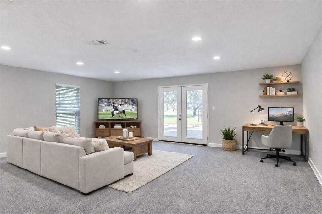 5404 Elisa Ln - Photo 6 of 21