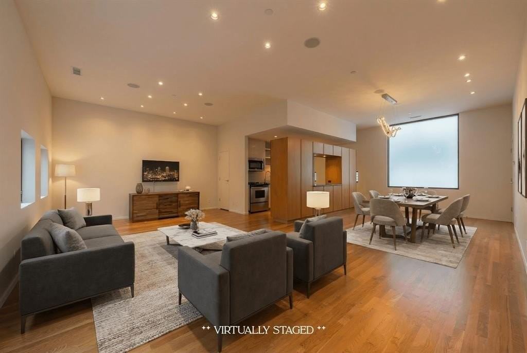 4001 Bowser Ave #B - Photo 5 of 39