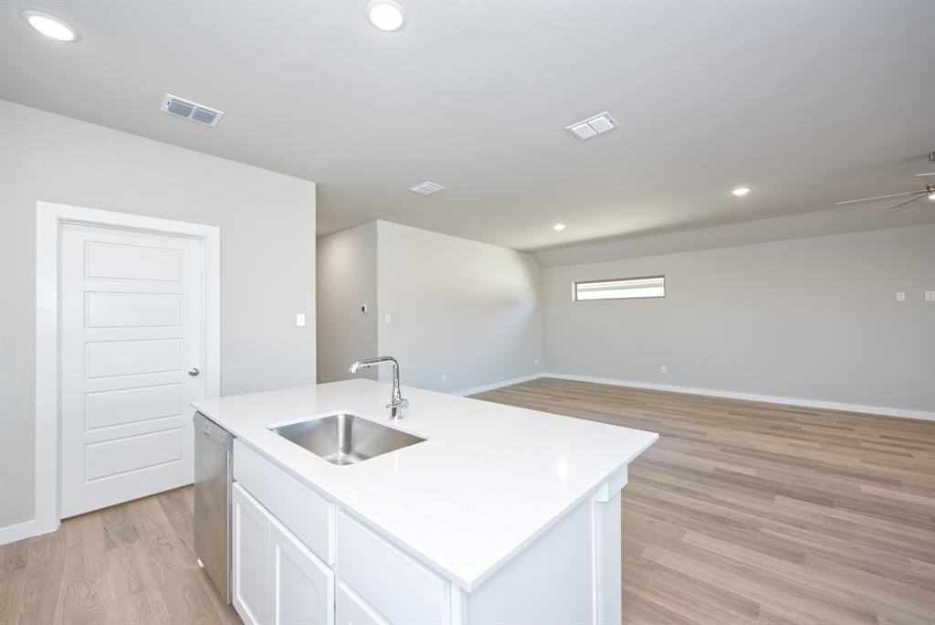 577 Sierra Rdg - Photo 7 of 26