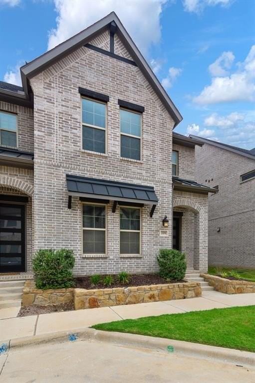 1899 Melinda Ln - Photo 5 of 27